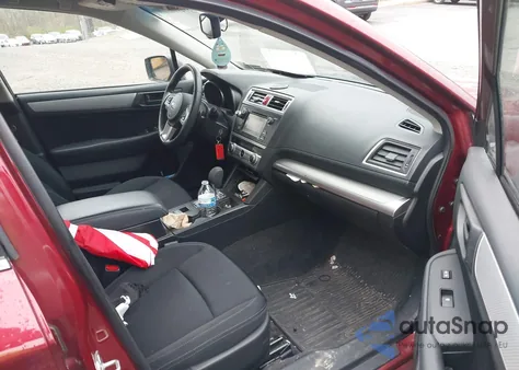 2015 Subaru Legacy 2.5I z USA, uszkodzony, nr VIN 4S3BNAA62F3003220